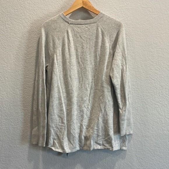 LC Lauren Conrad Gray Sequin Tie Front Sweater Size Large - Picture 7 of 8